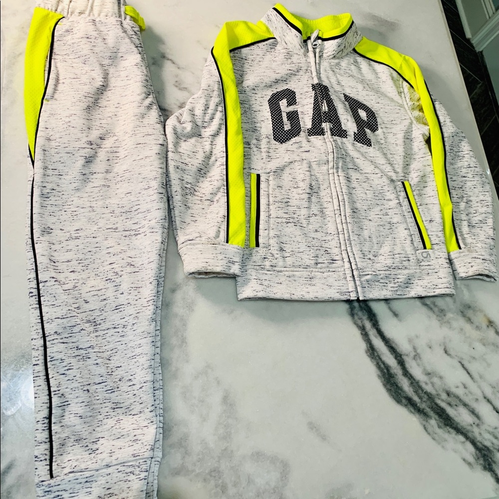 Gap Jogging Suit